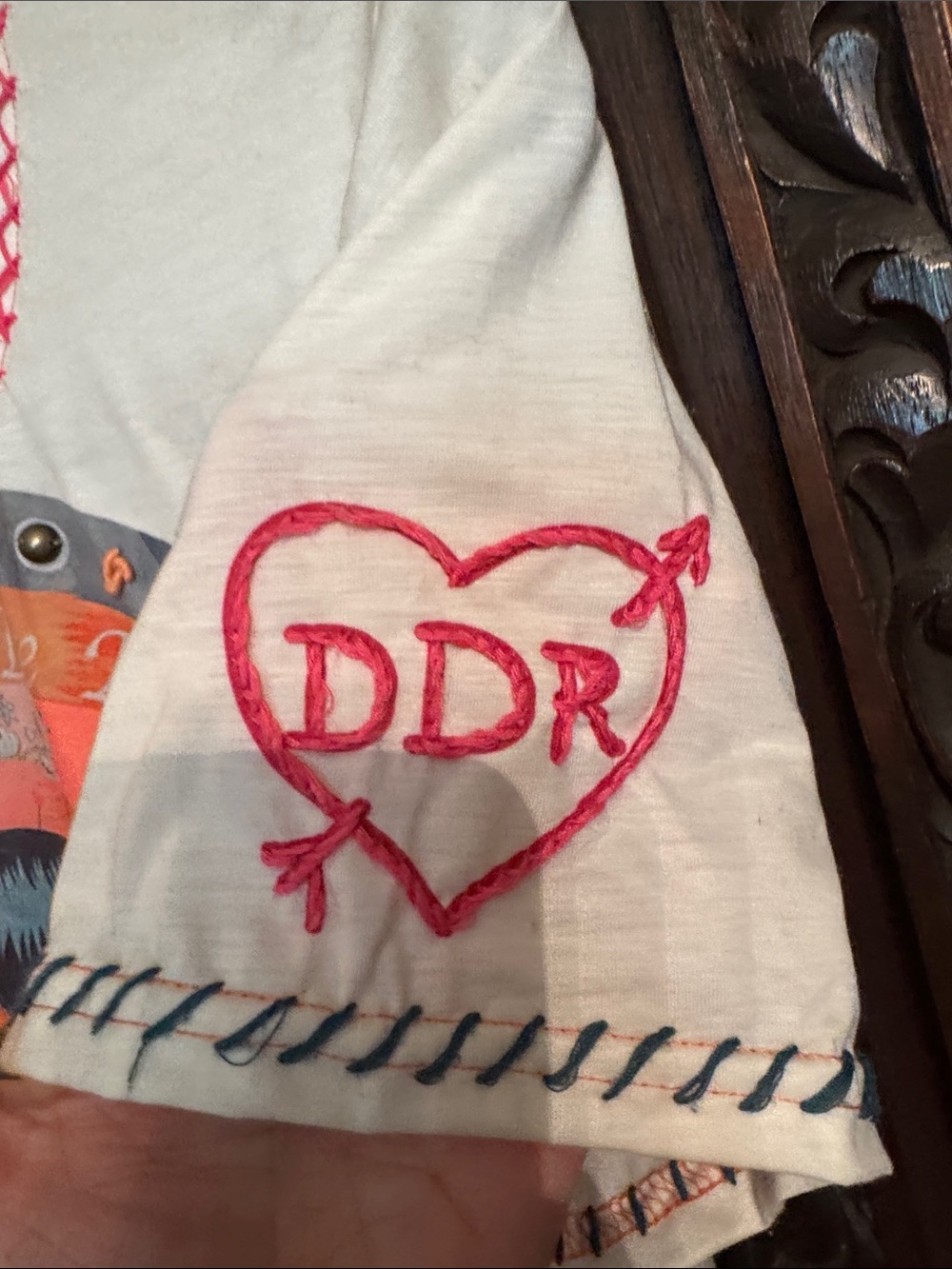 NWT Double D Ranch "Señorita Dolan Geiman" Embroidered Graphic Tee Size Small - Picture 9 of 13